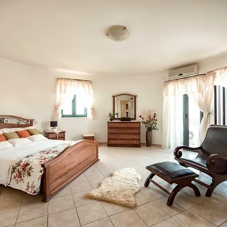 Vila Voula